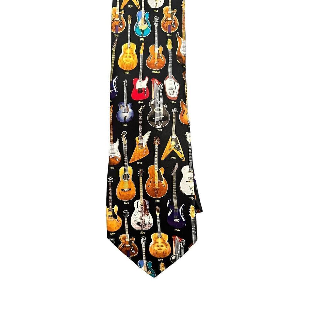 Vintage Museum Artifacts Classic Guitars 1910-1996 Silk Men’s Tie
